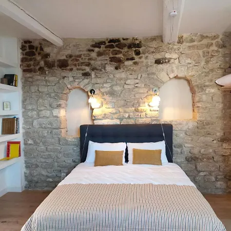 Bed & Breakfast La Maison Près De La Fontaine Saignon